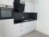 Sanierte, lichtdurchflutete Wohnung für Gestaltungsliebhaber in zentraler Lage Potsdams zu vermieten - Foto Küche mit Geräten